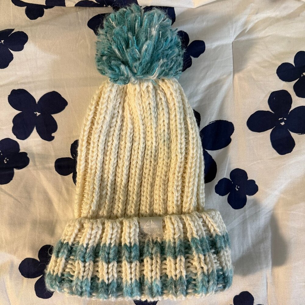 EUC - Women's Nike ACG Teal & Creme Beanie Hat - One Size